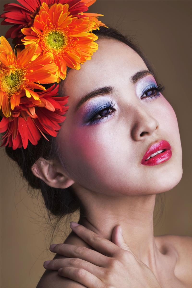 衡水專業(yè)學美甲，美甲培訓化妝培訓就到小樂化妝學校